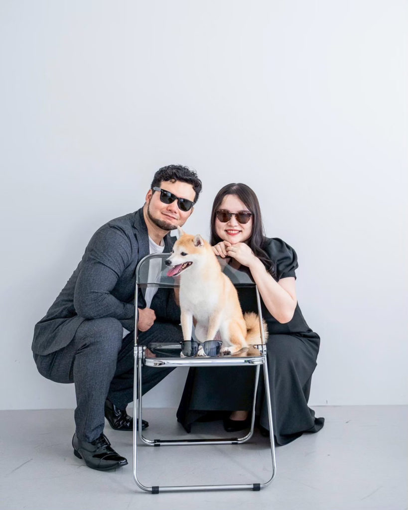 INAI WEDDING で撮影された愛犬と一緒に撮るセルフウェディングフォト
