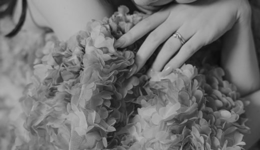 【2026年版】プロポーズされたらまずやることリスト！親への挨拶から入籍までの完璧ロードマップ