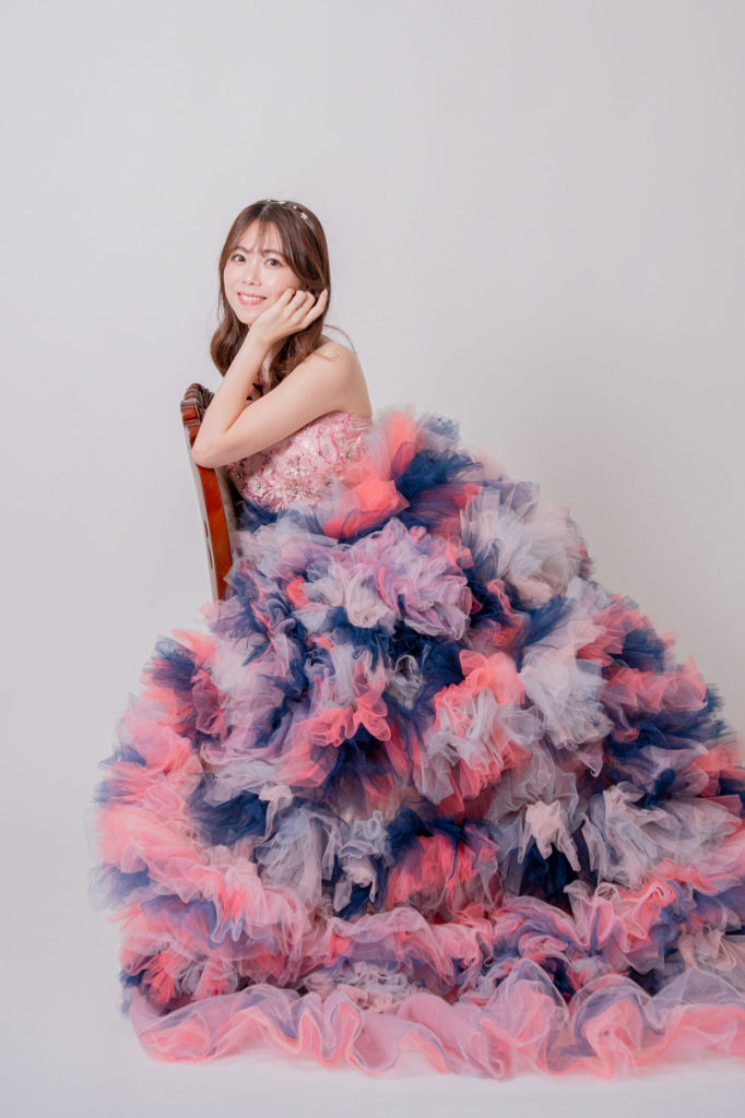 INAI WEDDING Ves 大阪で撮影されたカラードレスセルフウェディングフォト