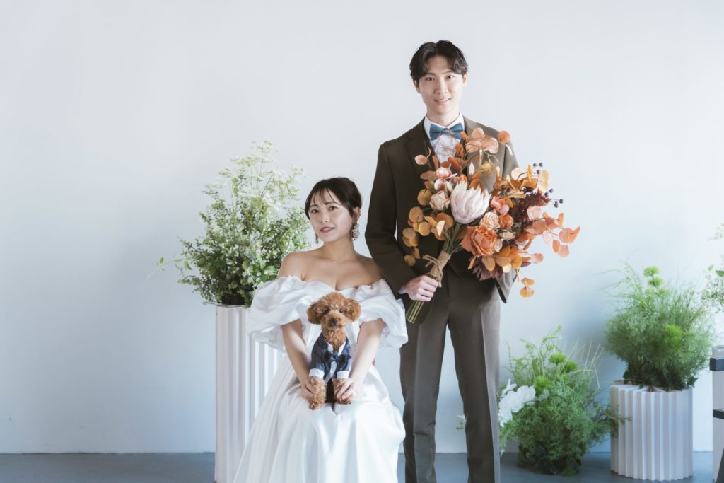 INAI WEDDING 名古屋スタジオで撮影された愛犬と一緒に撮るスタジオウェディングフォト