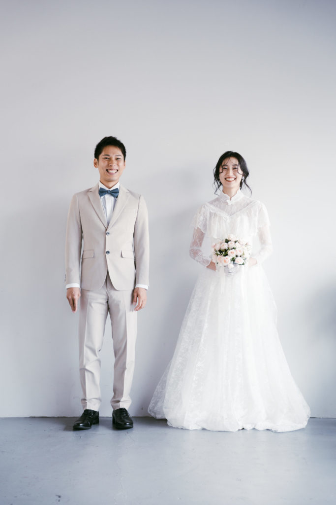 INAI WEDDING 名古屋店で撮影されたセルフ前撮りの様子