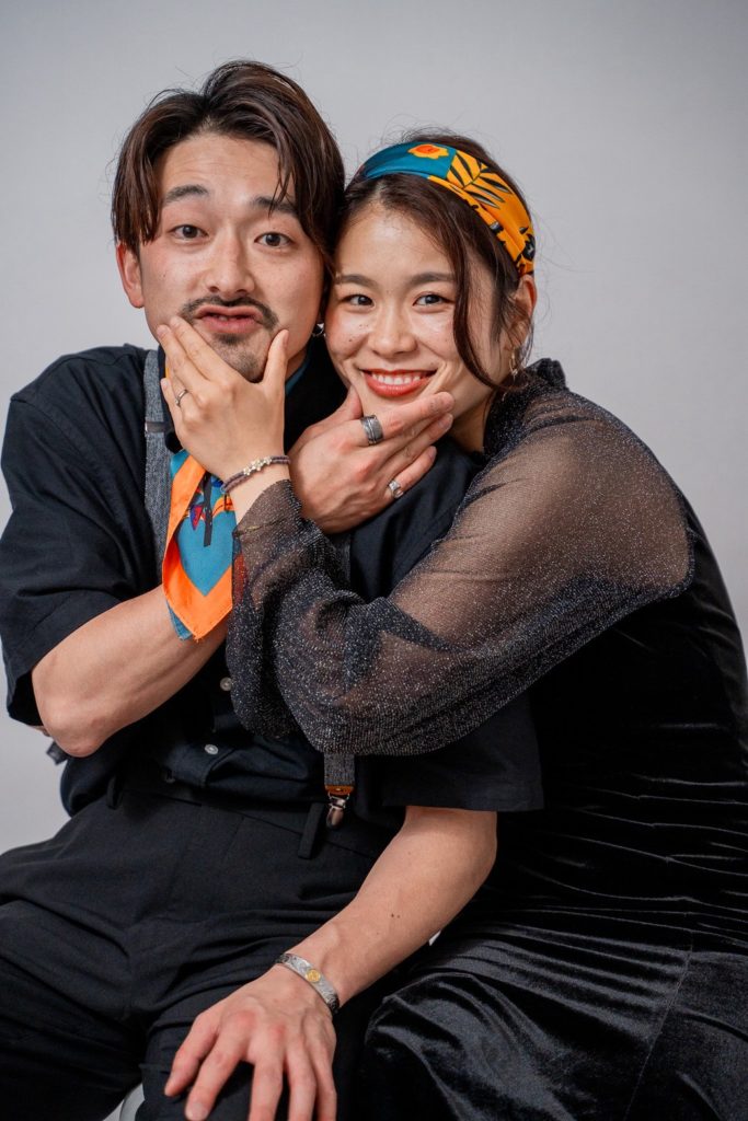 入籍フォト 顎つまみショット