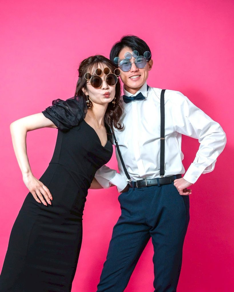 入籍フォトミッキーサングラスショット