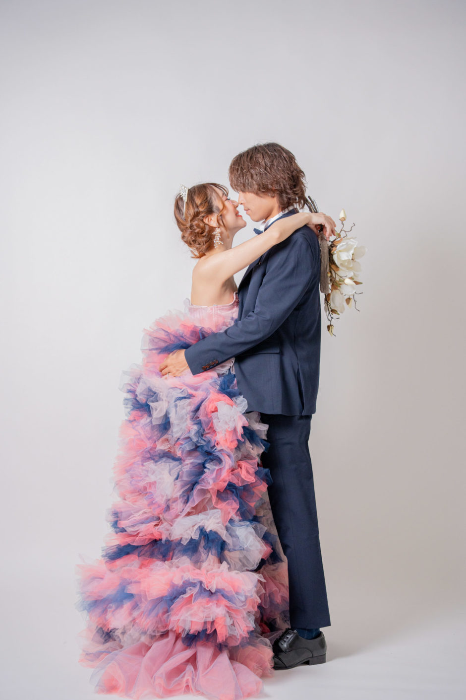 カラードレス専門セルフ前撮りスタジオ